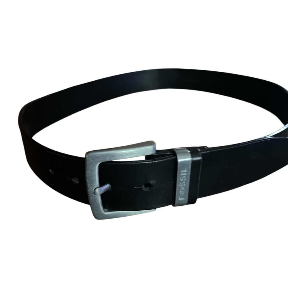 Fossil Black Leather Belt with Brushed Silver Hardware. Size 40